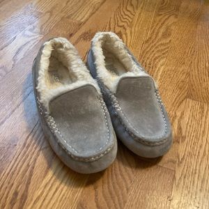 UGG Ansley Slippers in Grey, New, 7
